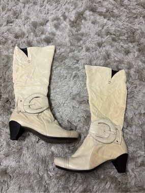 Khrio Women's Cream Mid-Calf Leather Heeled Boots sz38